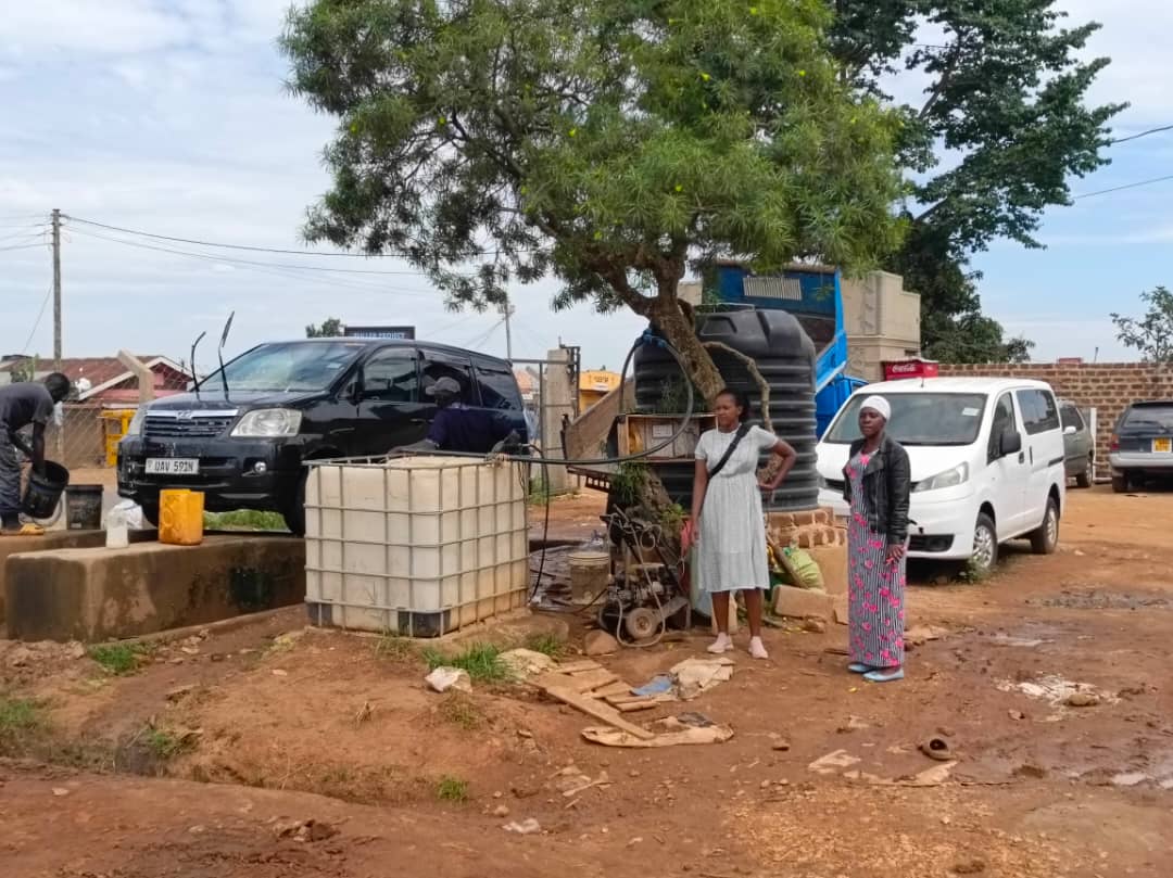 Fuller Washing Bay & Parking